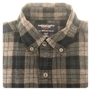 American Eagle mens XS plaid flannel button down